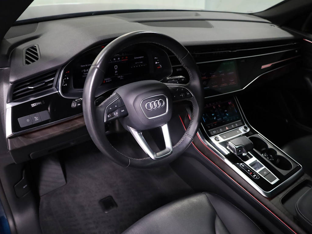 Thumbnail: 2022 Audi Q8 - 2