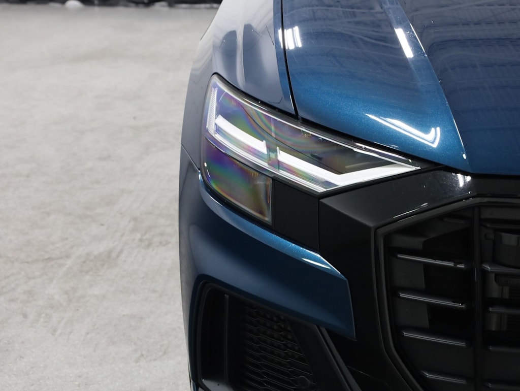 Thumbnail: 2022 Audi Q8 - 26