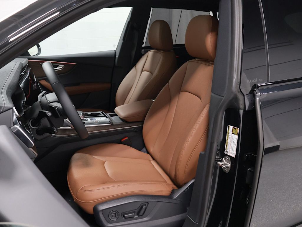 Thumbnail: 2026 Audi Q8 - 11