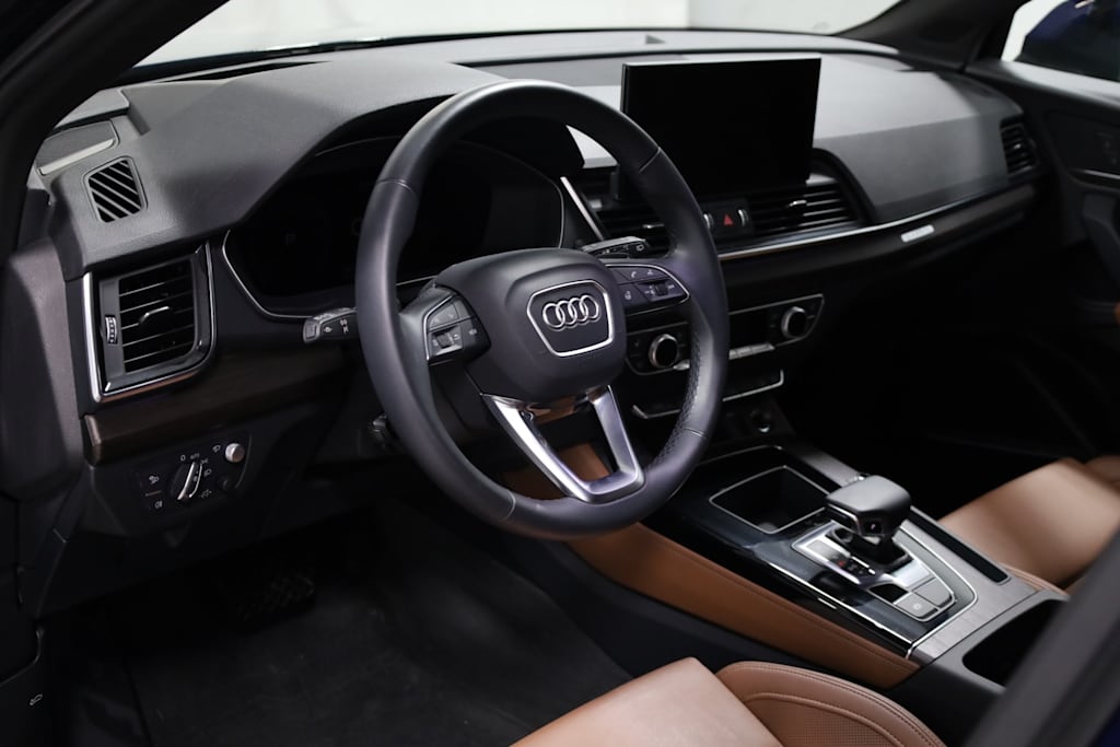 Thumbnail: 2023 Audi Q5 - 2