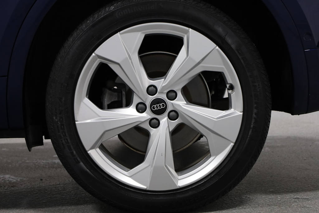 Thumbnail: 2023 Audi Q5 - 40
