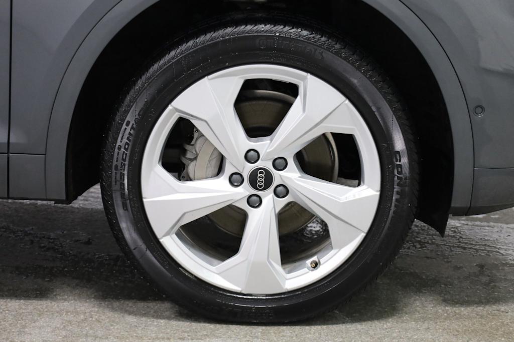 Thumbnail: 2024 Audi Q5 - 24