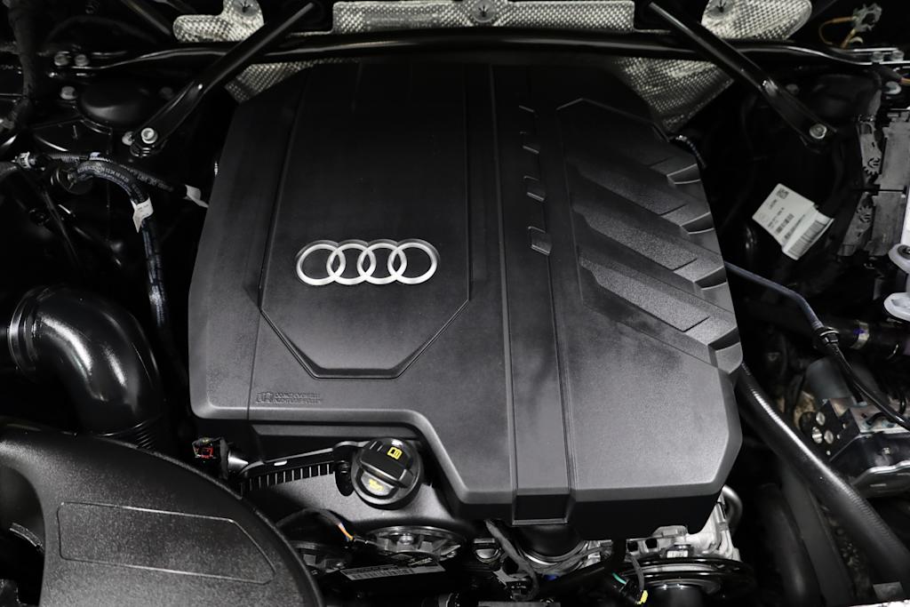 Thumbnail: 2025 Audi Q5 - 9