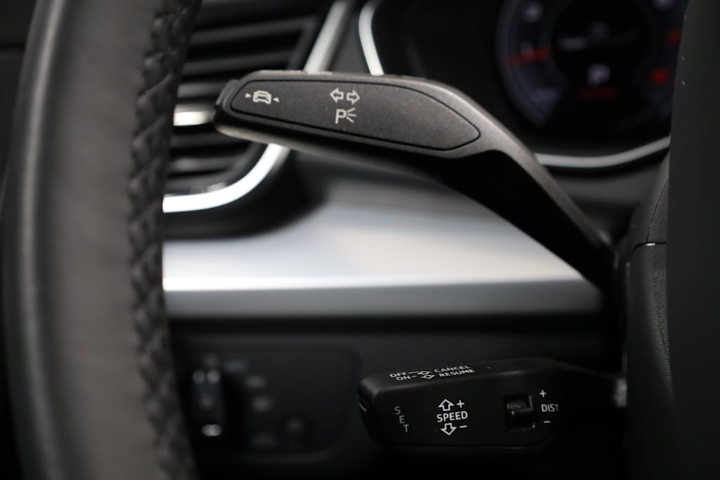 2025 Audi Q5 e Premium 32