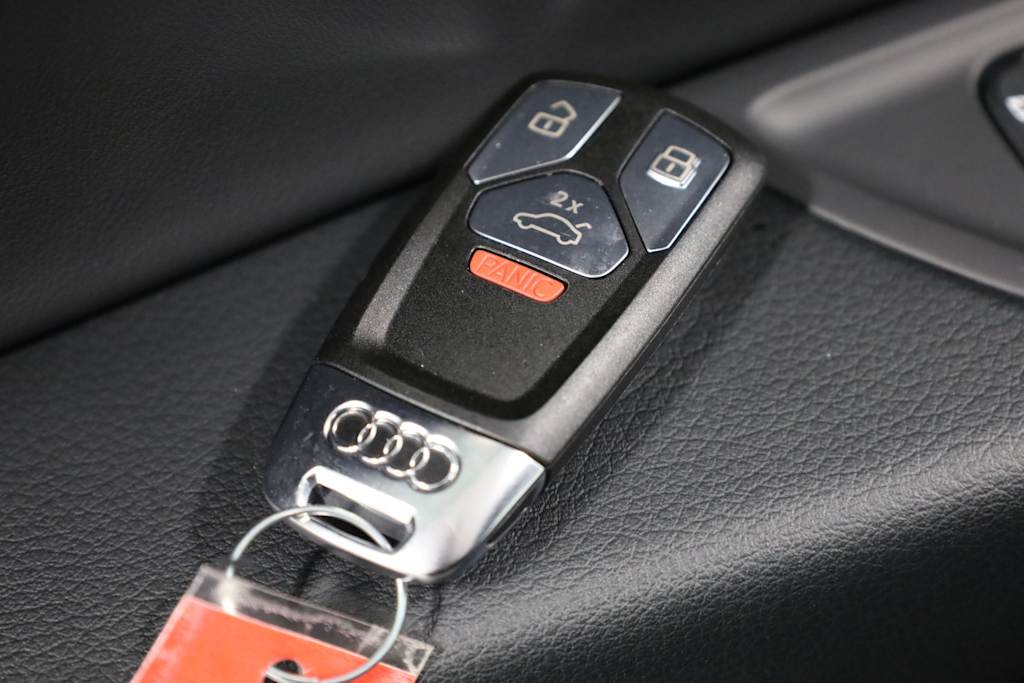 2025 Audi Q5 e Premium 41