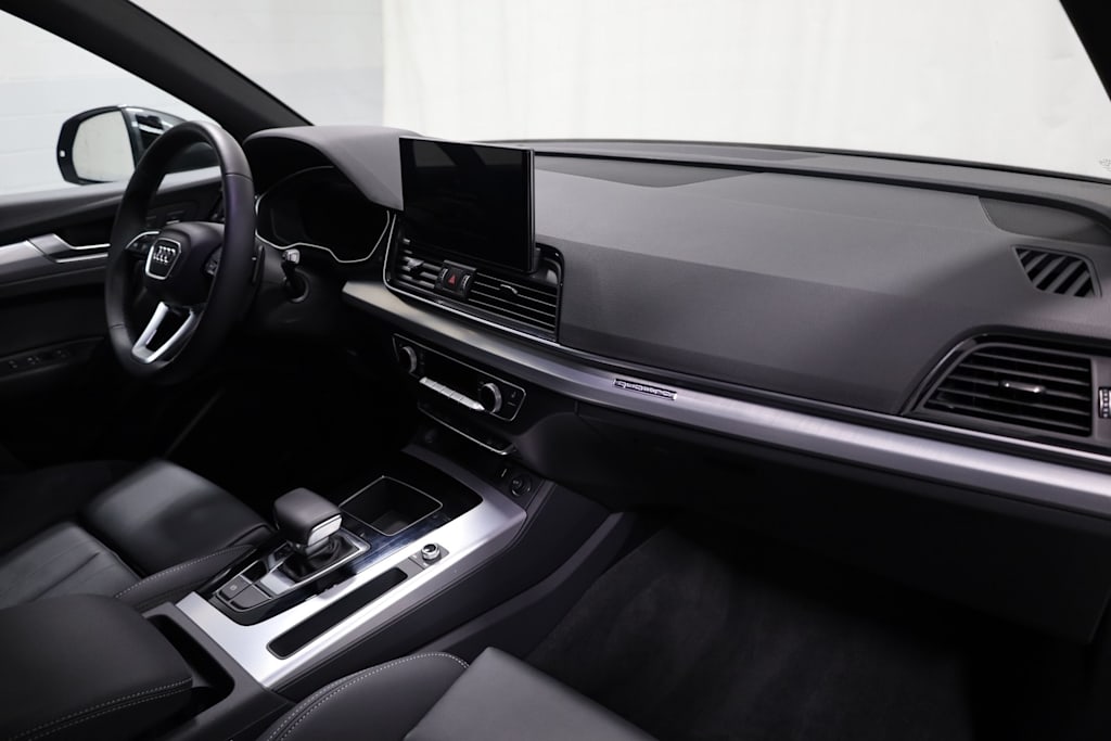 2025 Audi Q5 e Premium 9