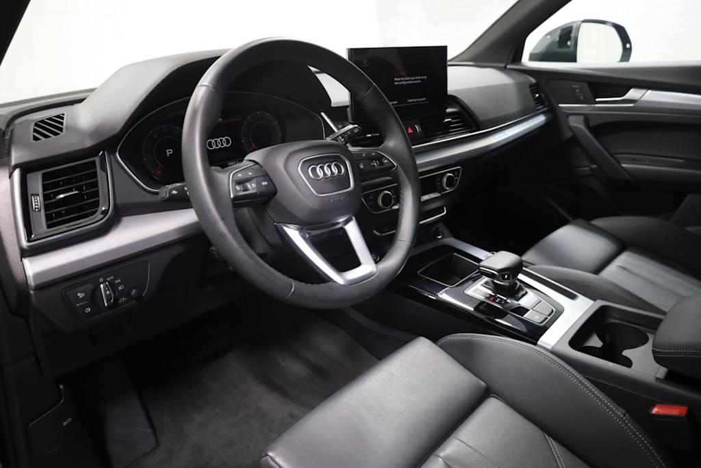 Thumbnail: 2025 Audi Q5 - 2