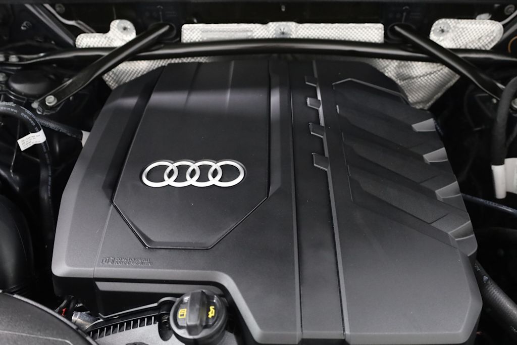 Thumbnail: 2025 Audi Q5 - 8