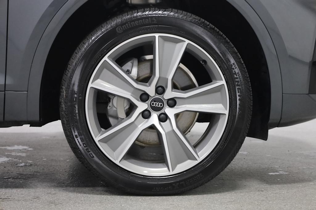 Thumbnail: 2025 Audi Q5 - 24