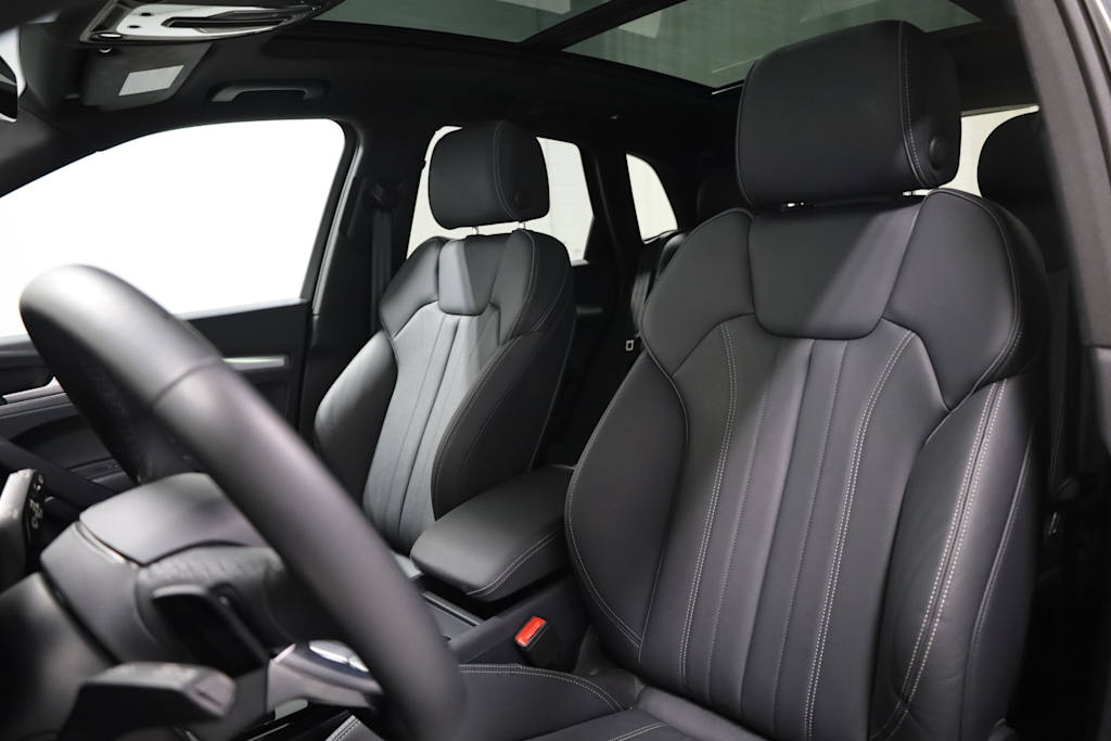 Thumbnail: 2025 Audi Q5 - 10