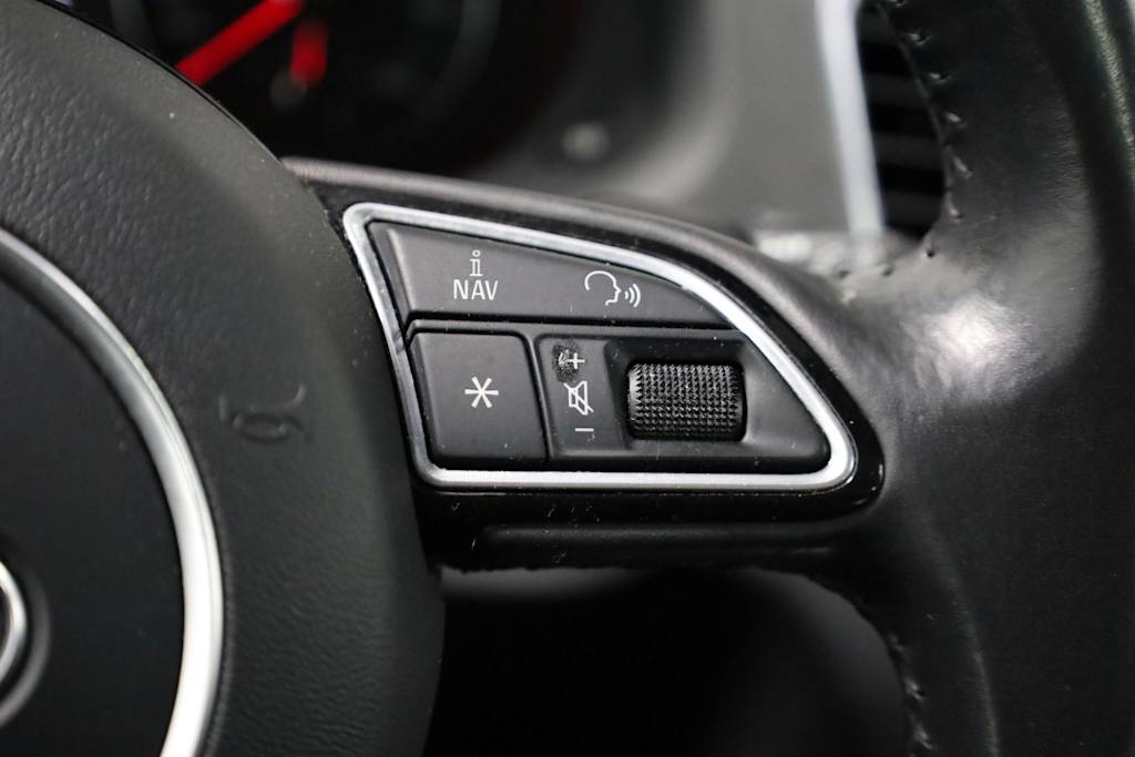 Thumbnail: 2018 Audi Q3 - 32