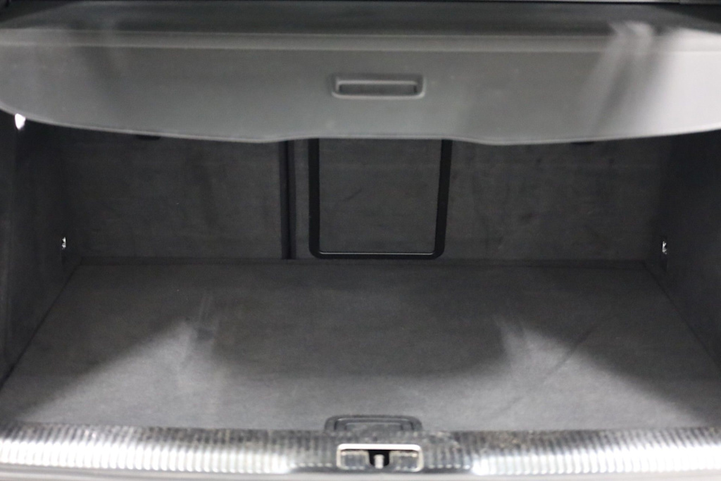 Thumbnail: 2018 Audi Q3 - 19