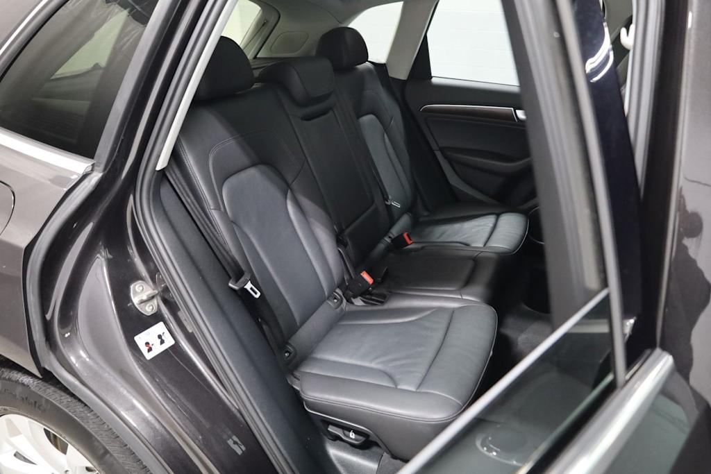 Thumbnail: 2016 Audi Q5 - 38