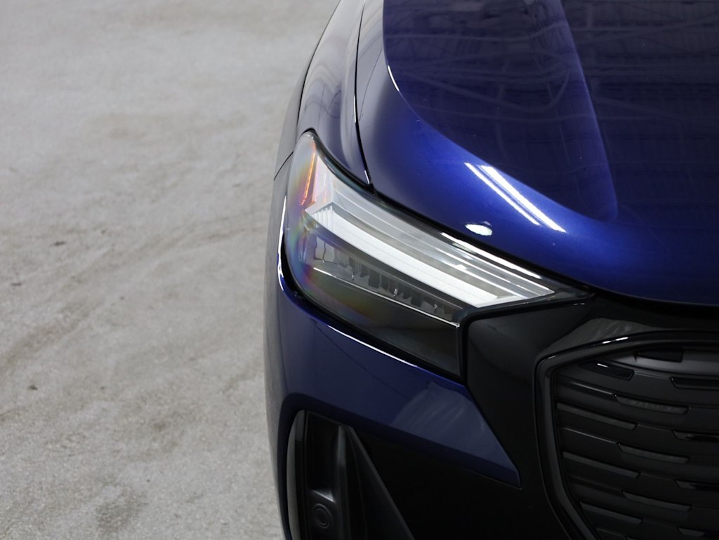 Thumbnail: 2023 Audi Q4 e-tron - 7