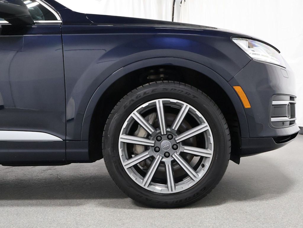 Thumbnail: 2018 Audi Q7 - 8