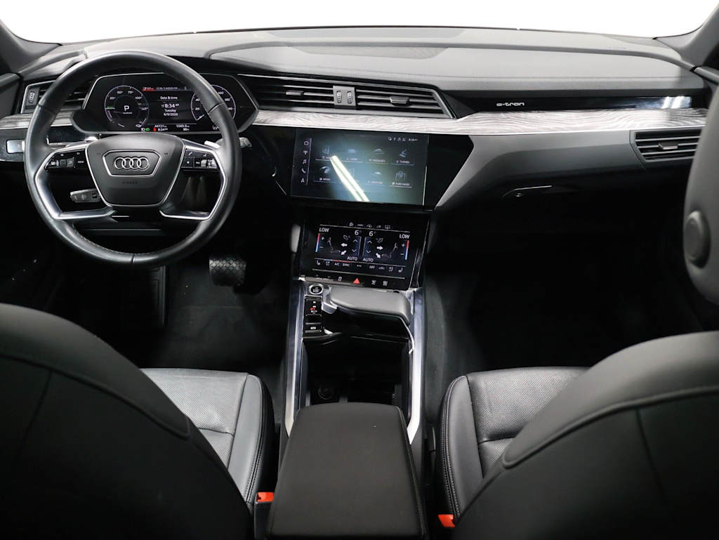 Thumbnail: 2023 Audi e-tron - 15
