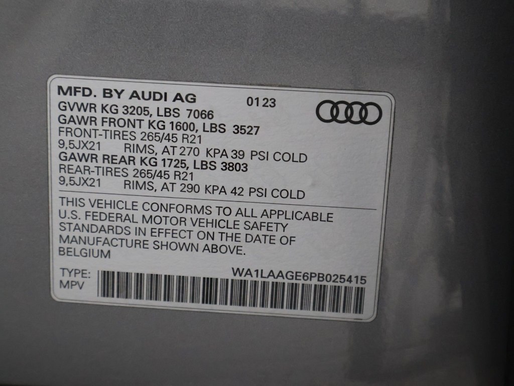 Thumbnail: 2023 Audi e-tron - 21