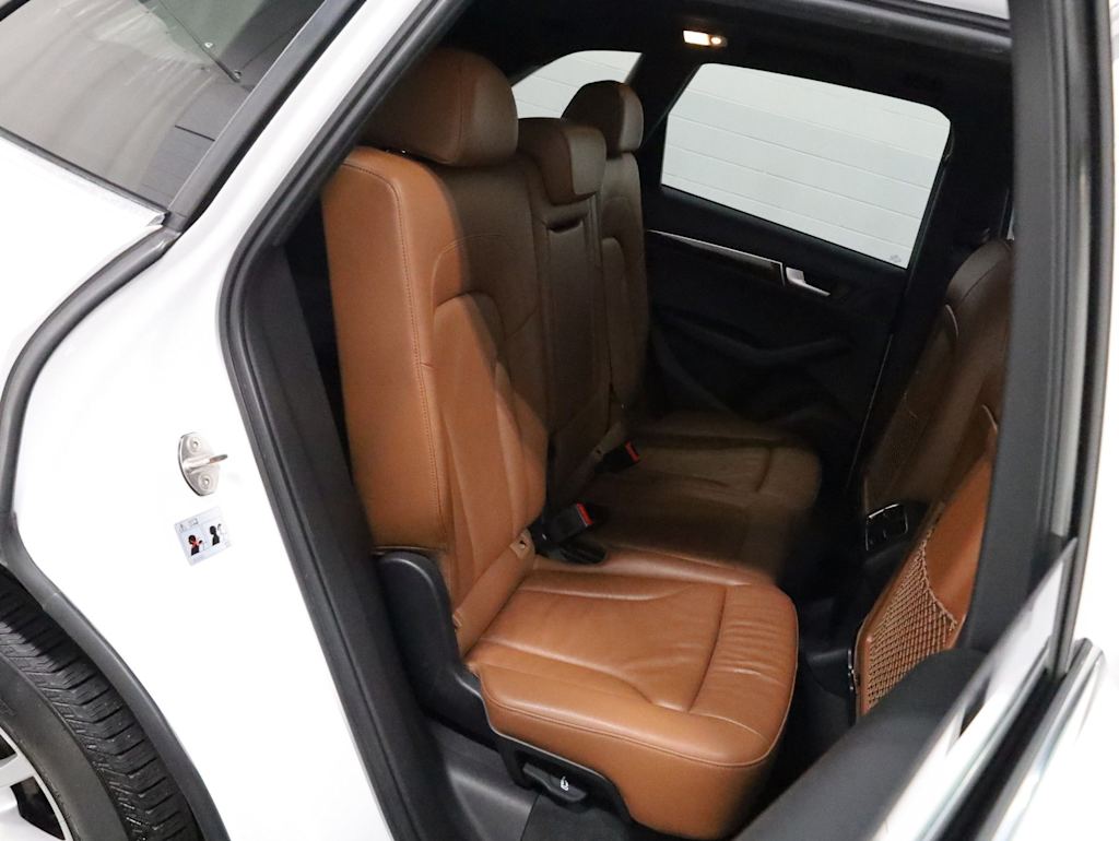 Thumbnail: 2012 Audi Q5 - 36