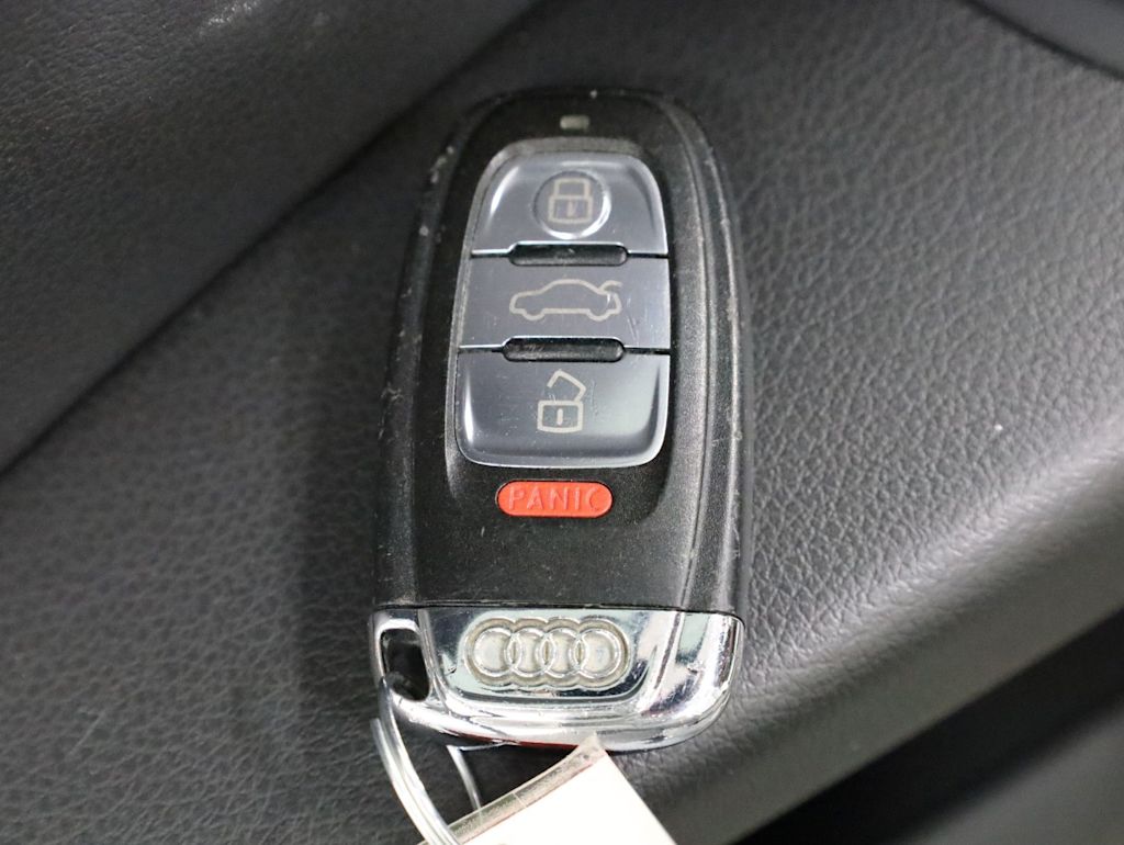 Thumbnail: 2012 Audi Q5 - 18