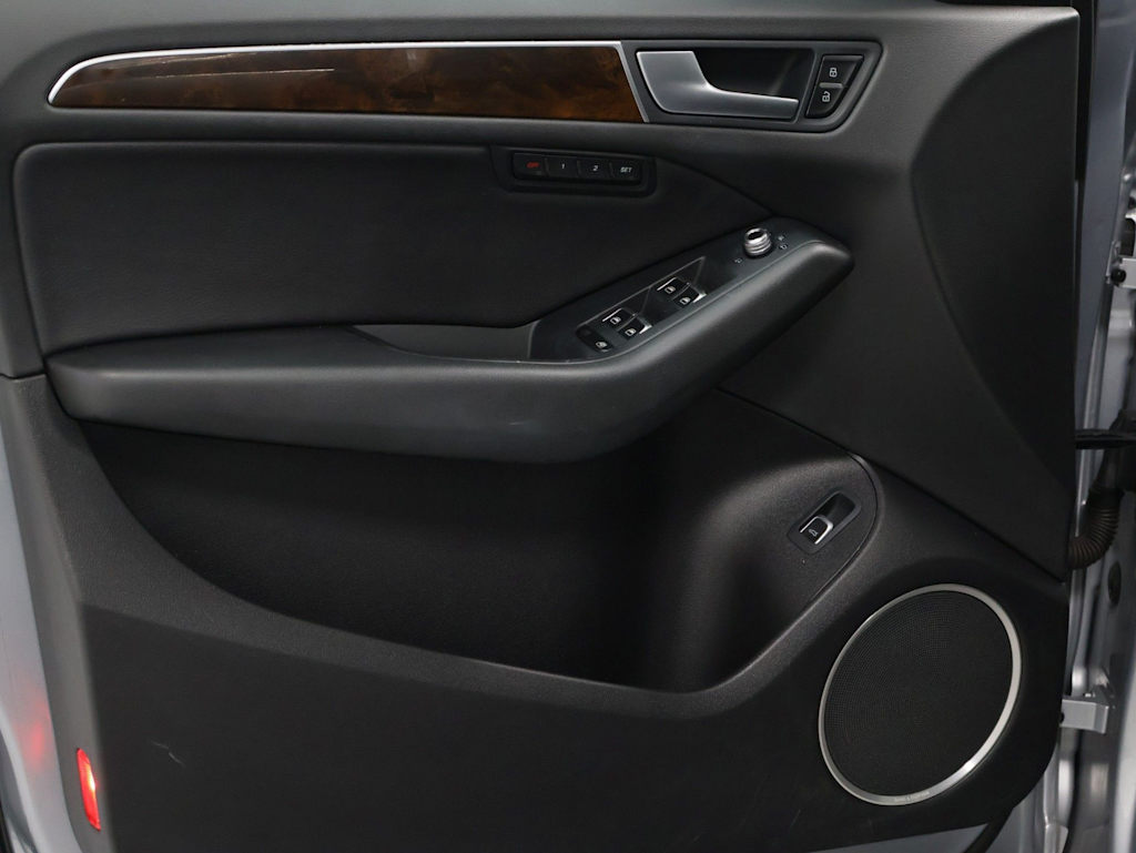 Thumbnail: 2015 Audi Q5 - 27
