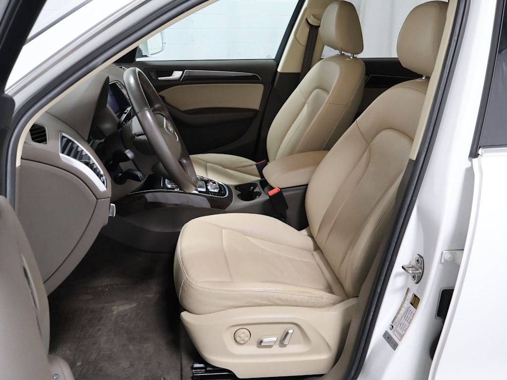 Thumbnail: 2014 Audi Q5 - 10