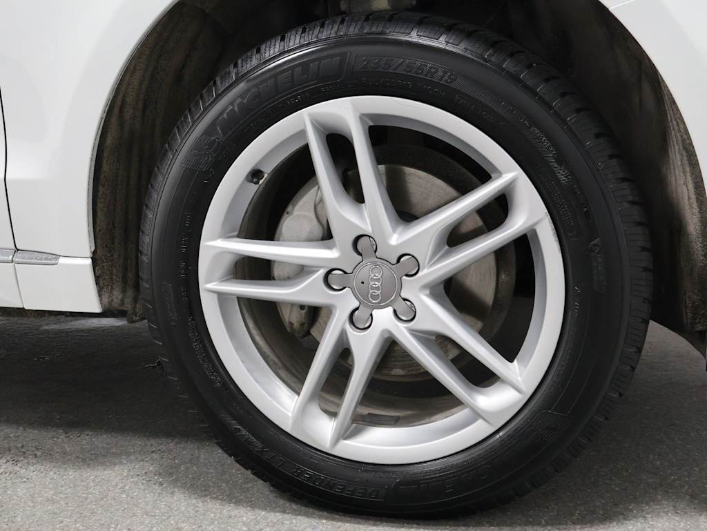 Thumbnail: 2014 Audi Q5 - 23