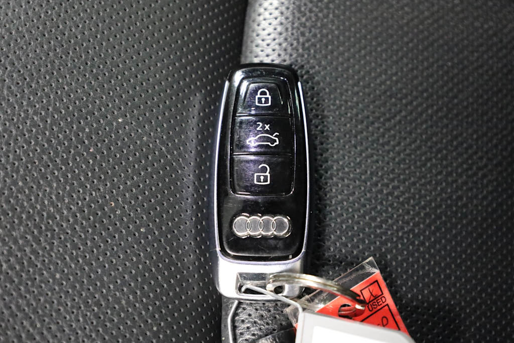 Thumbnail: 2022 Audi Q7 - 19