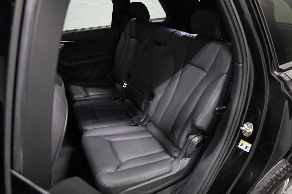 Thumbnail: 2022 Audi Q7 - 12