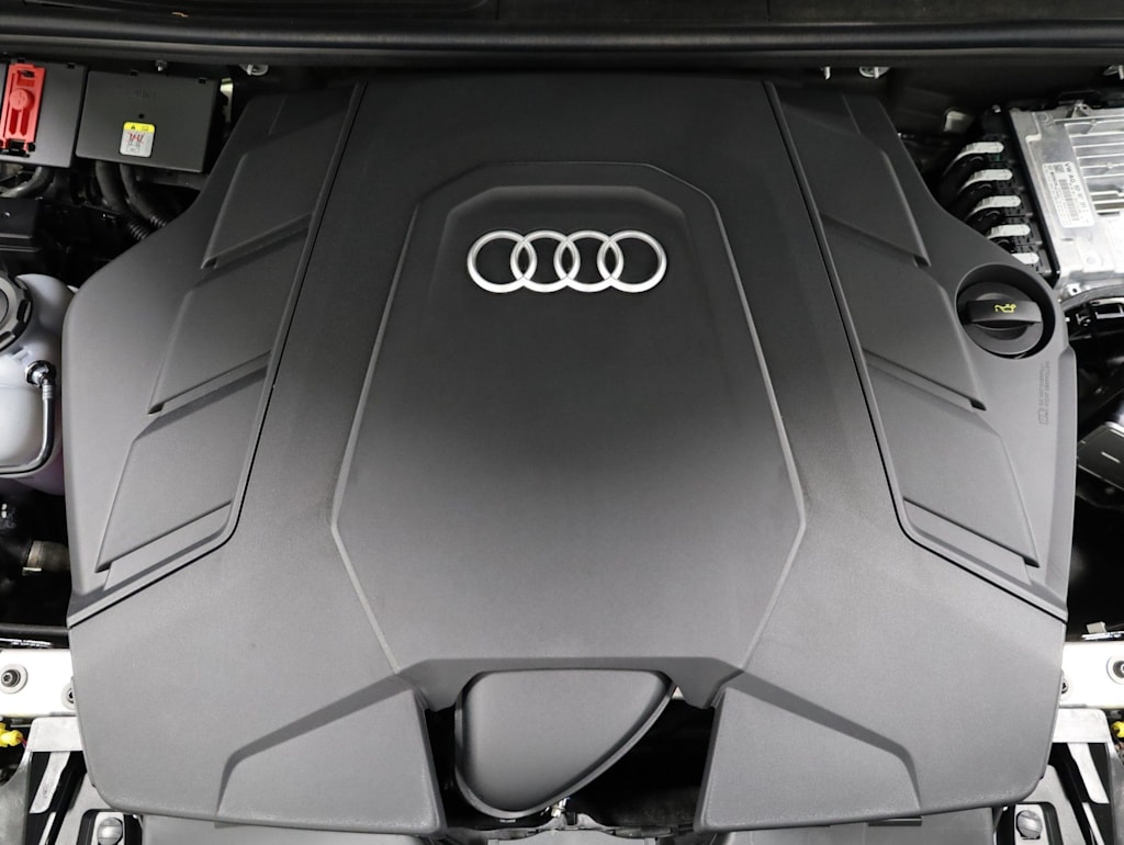 Thumbnail: 2025 Audi Q7 - 9