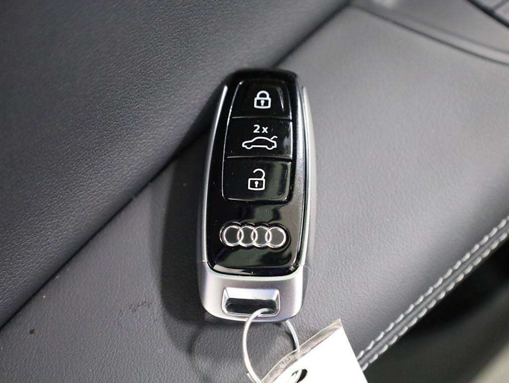 Thumbnail: 2025 Audi Q7 - 41