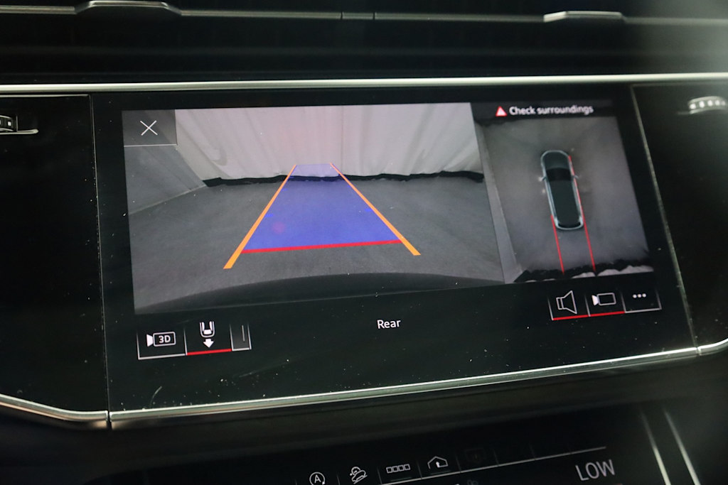 Thumbnail: 2021 Audi Q7 - 36