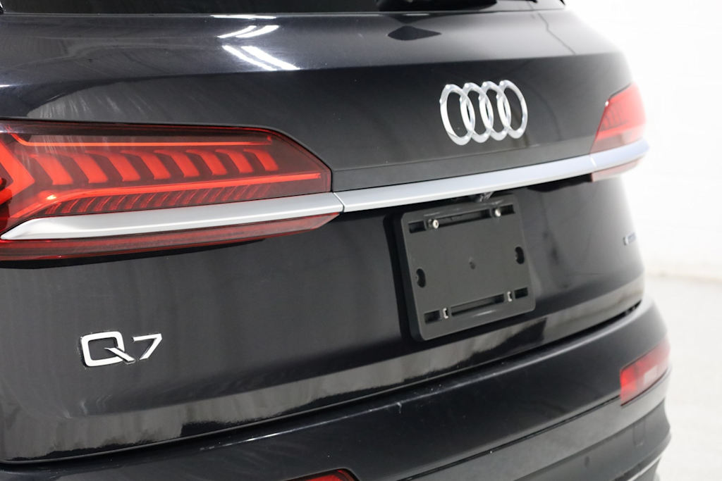 Thumbnail: 2021 Audi Q7 - 20