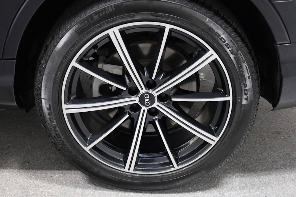 Thumbnail: 2021 Audi Q7 - 40