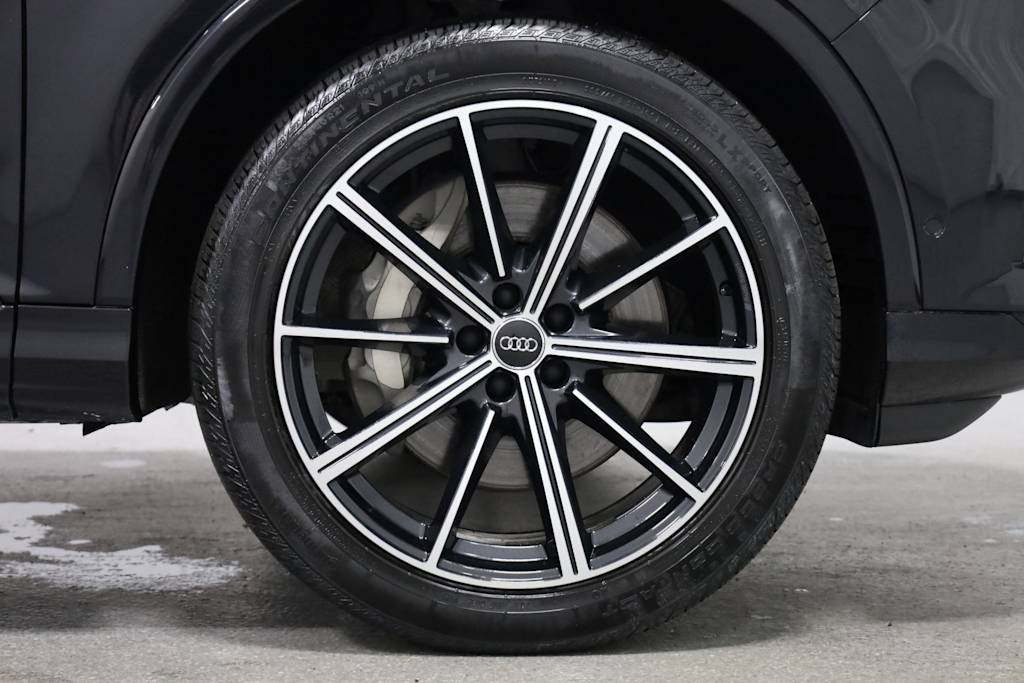 Thumbnail: 2021 Audi Q7 - 23