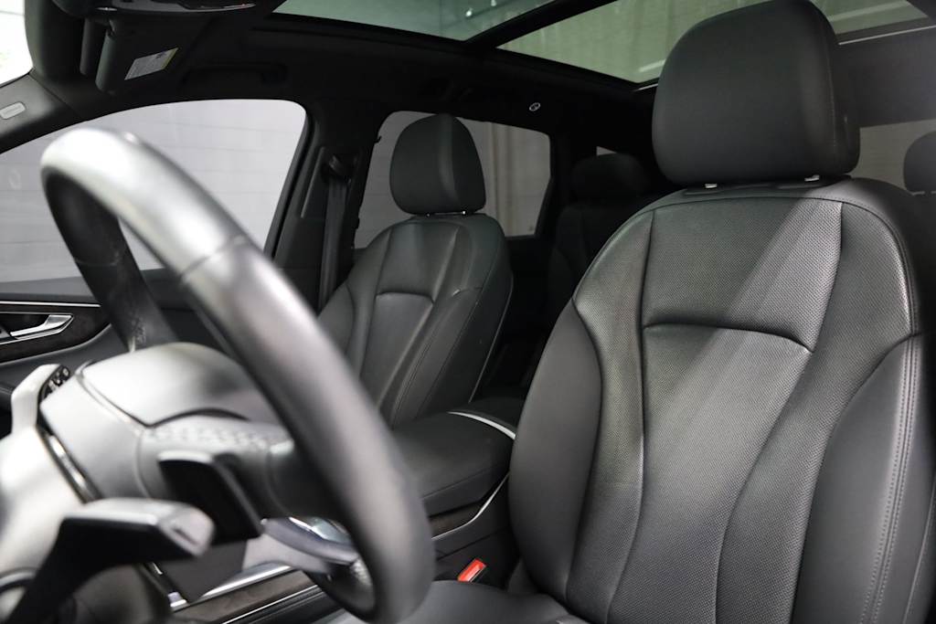 Thumbnail: 2021 Audi Q7 - 9
