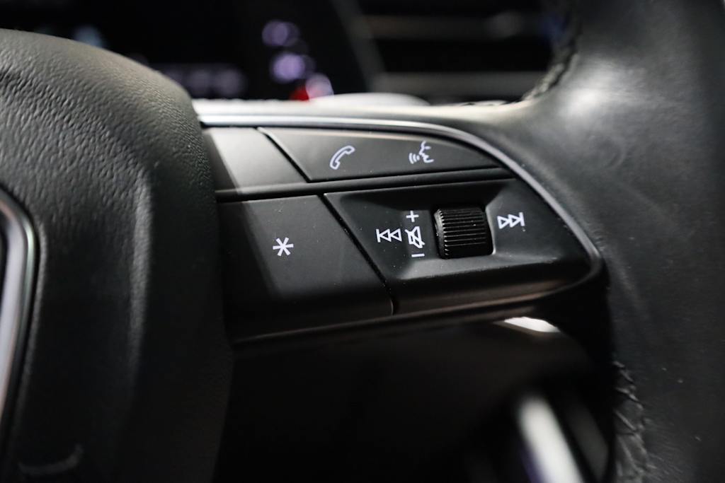 Thumbnail: 2021 Audi Q7 - 32