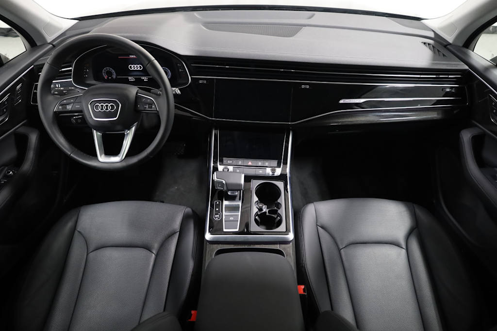 Thumbnail: 2023 Audi Q7 - 15