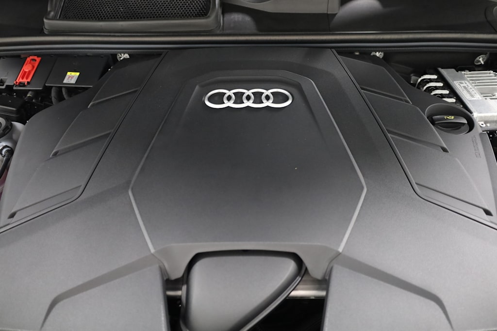 Thumbnail: 2023 Audi Q7 - 9
