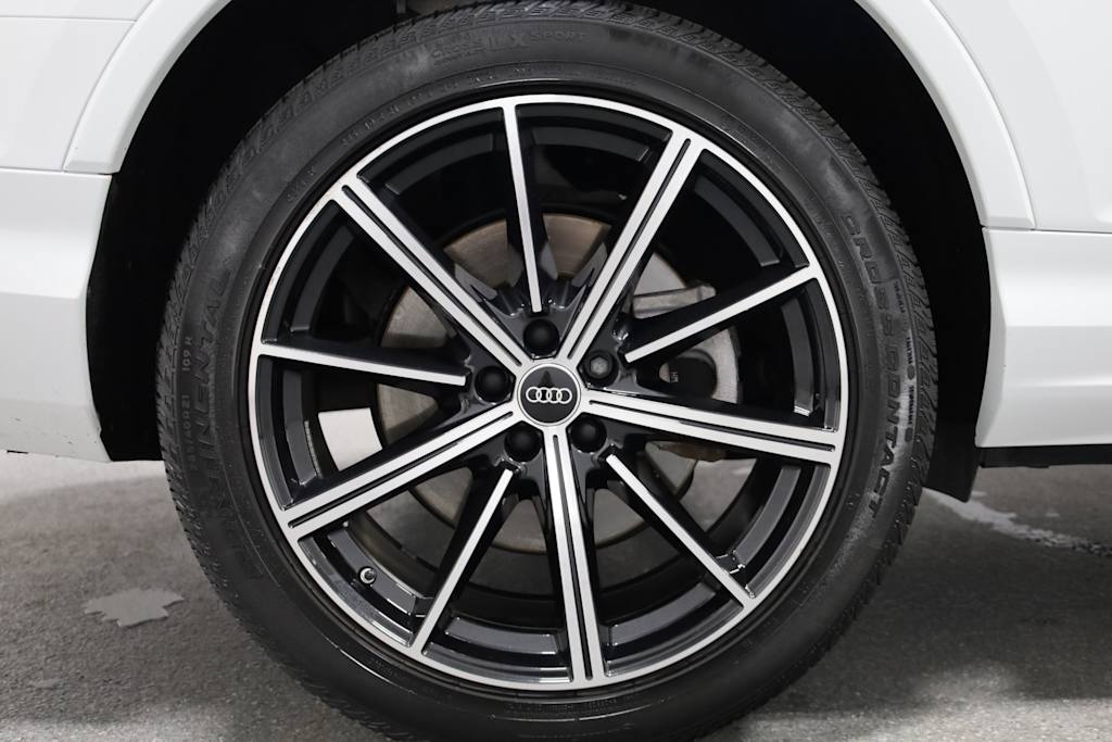 Thumbnail: 2022 Audi Q7 - 42