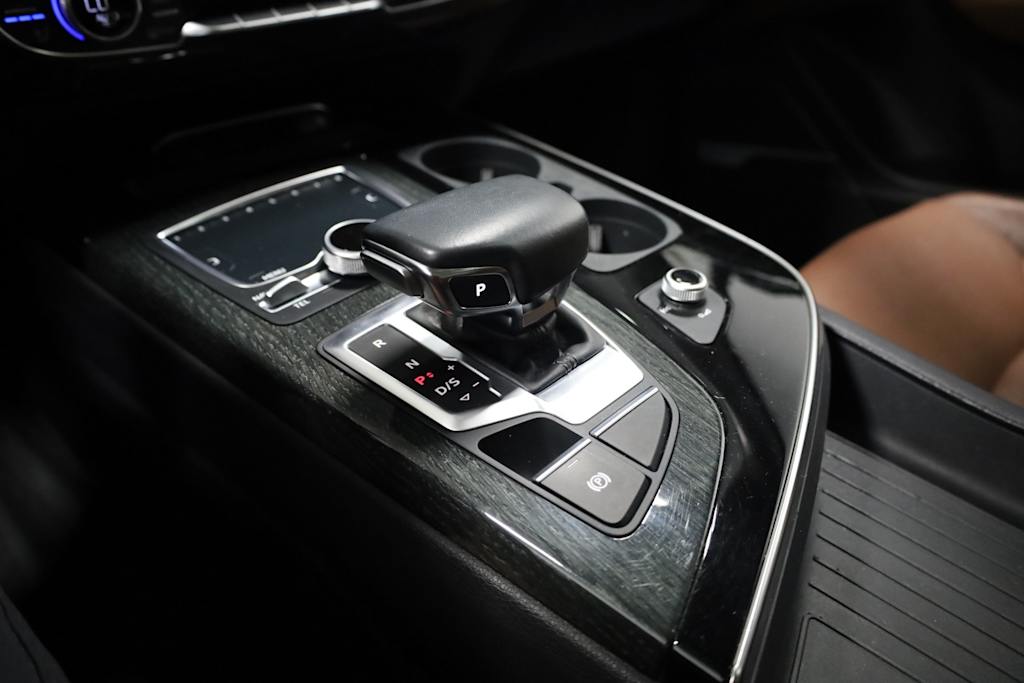 Thumbnail: 2019 Audi Q7 - 17