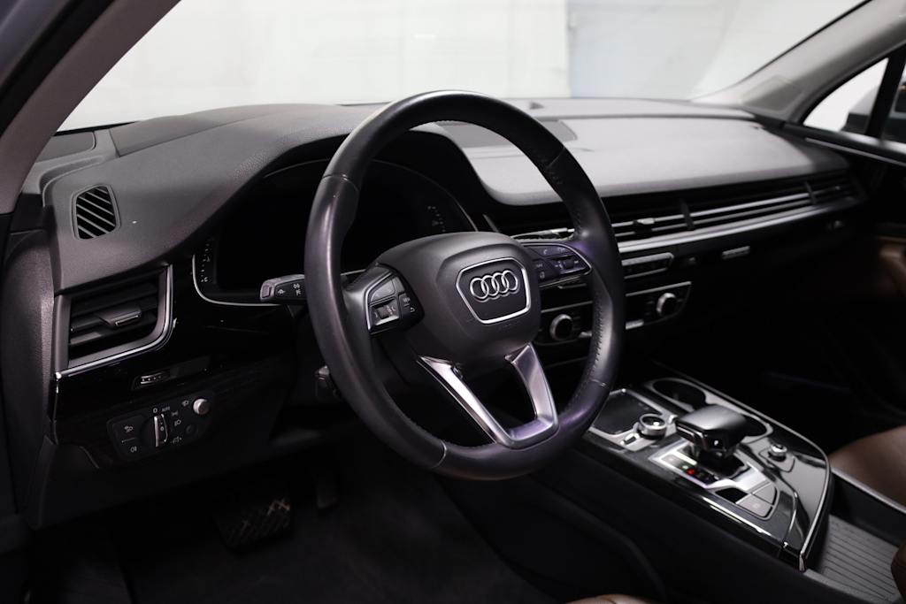 Thumbnail: 2019 Audi Q7 - 2