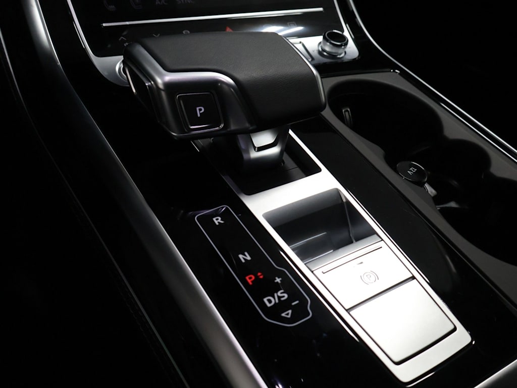 Thumbnail: 2026 Audi Q7 - 16