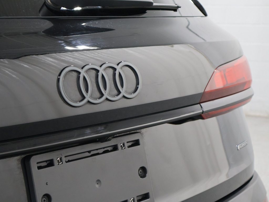 Thumbnail: 2026 Audi Q7 - 7