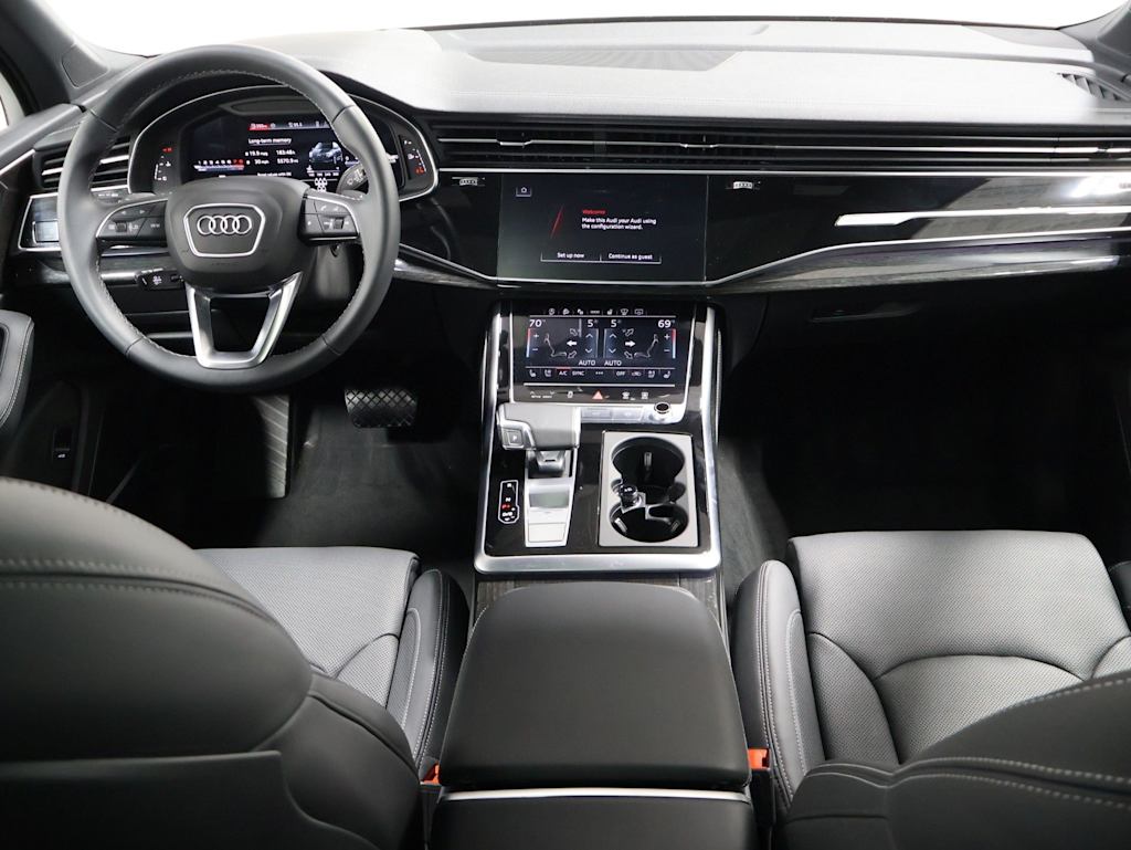 Thumbnail: 2026 Audi Q7 - 14