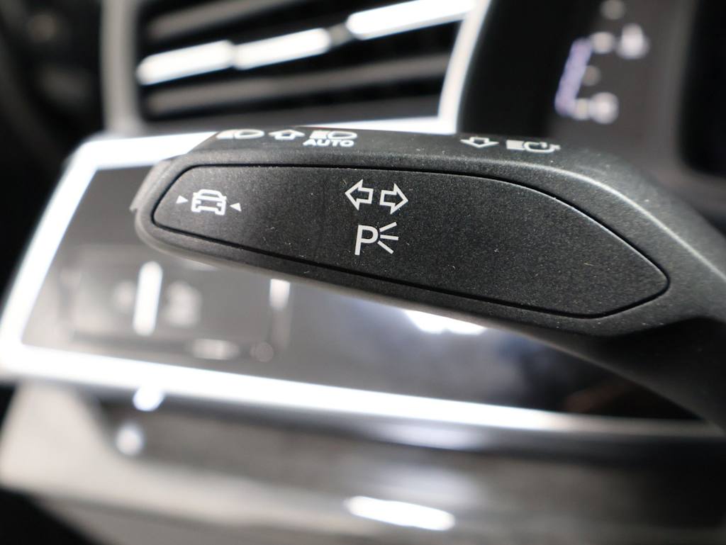 Thumbnail: 2026 Audi Q7 - 33