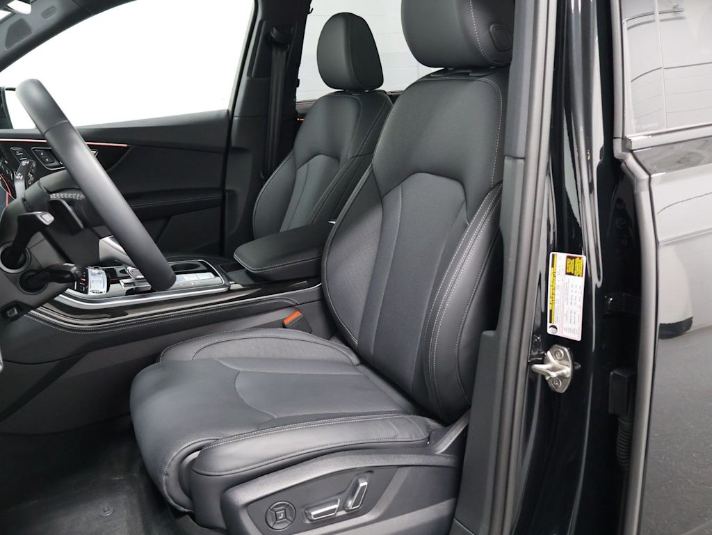 Thumbnail: 2026 Audi Q7 - 10