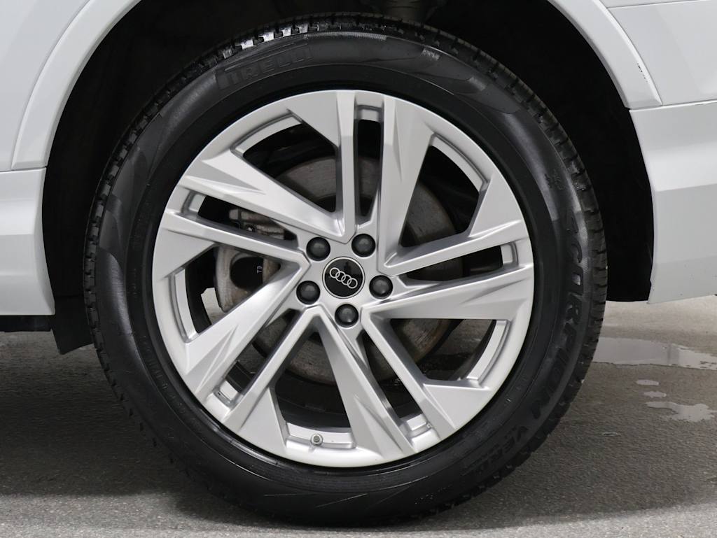 Thumbnail: 2023 Audi Q7 - 41