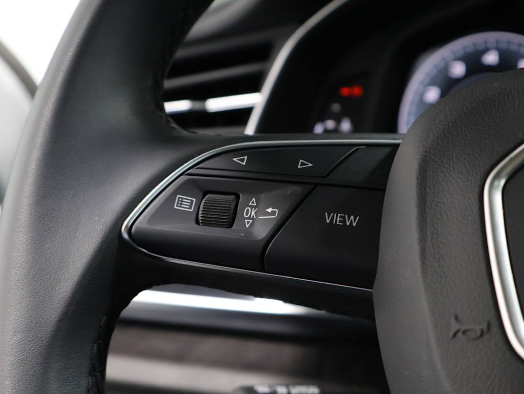 Thumbnail: 2023 Audi Q7 - 32