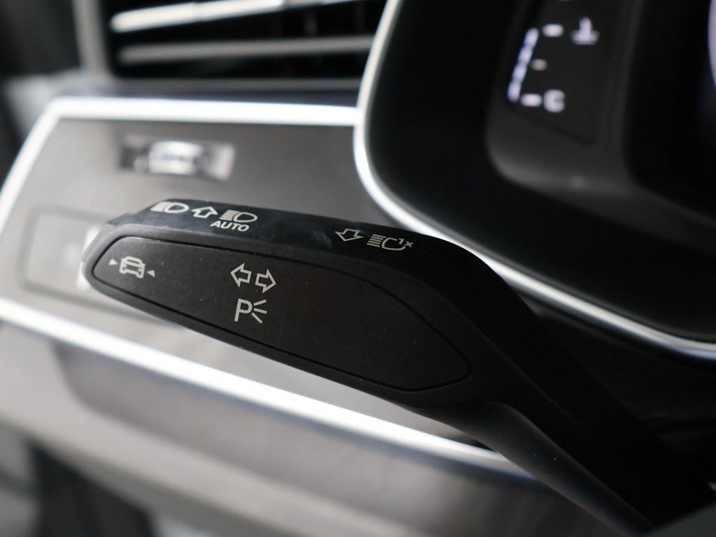Thumbnail: 2023 Audi Q7 - 35