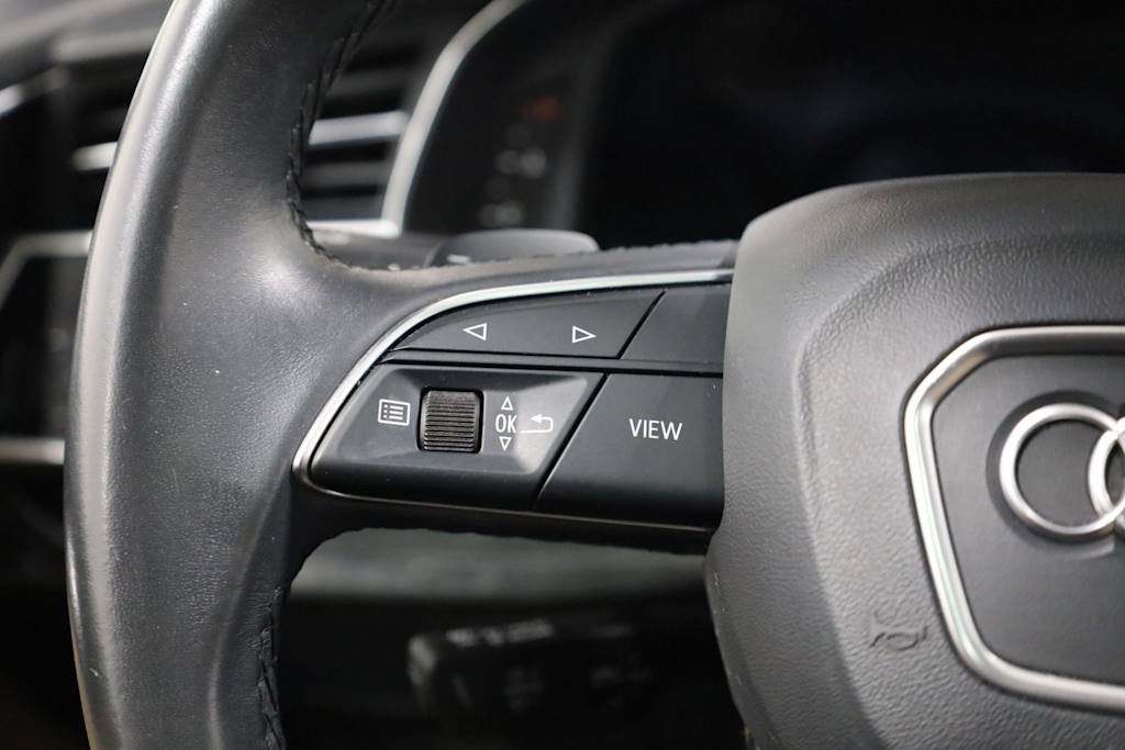 Thumbnail: 2021 Audi Q7 - 32